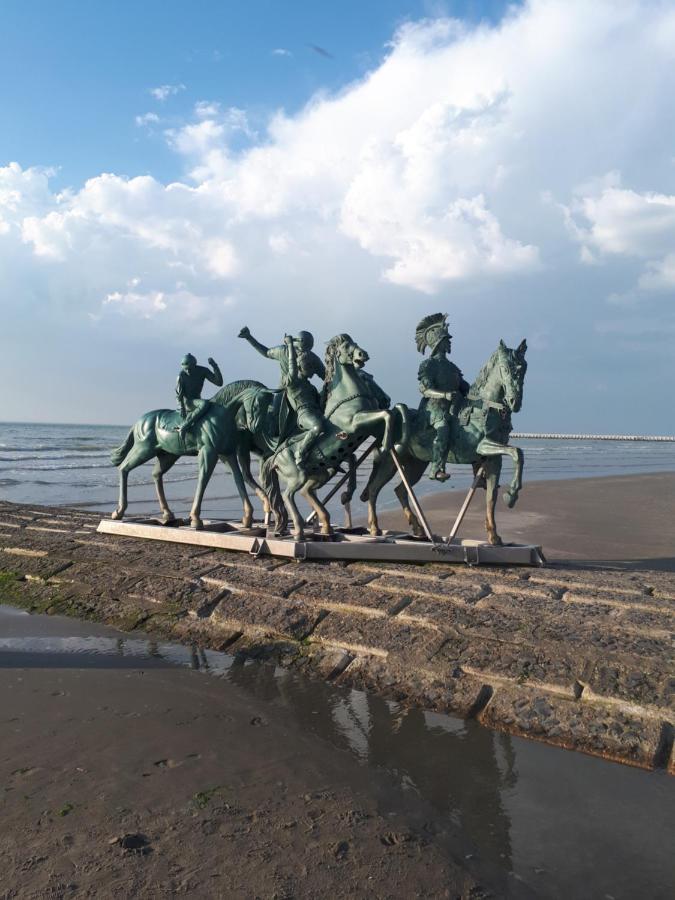 Vakantiehuis 6 Pers, Oostduinkerke Aan Zee Koksijde Eksteriør bilde